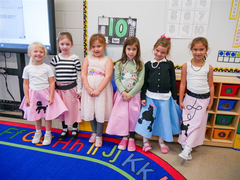 Elementary schools celebrate the 50th day of school
